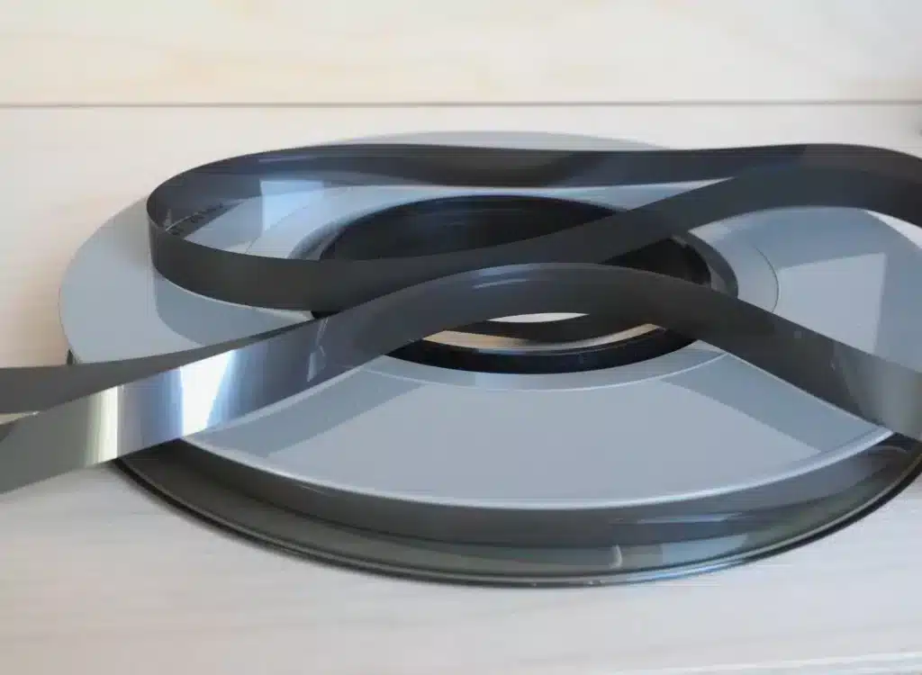 Carretel de fita magnética para armazenamento de dados